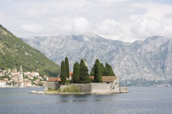  Melnkalne - skaistai  atpūtai un ekskursijām!!
